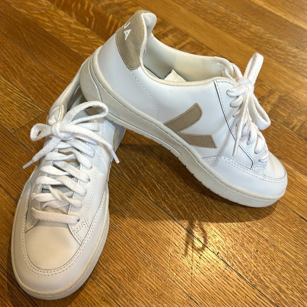 Veja sneakers. Like new